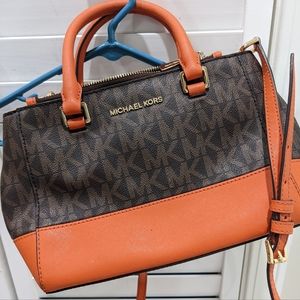 Michael Kors purse, brown and orange 🧡